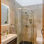 5 Bed In Lancaster Oc-90546